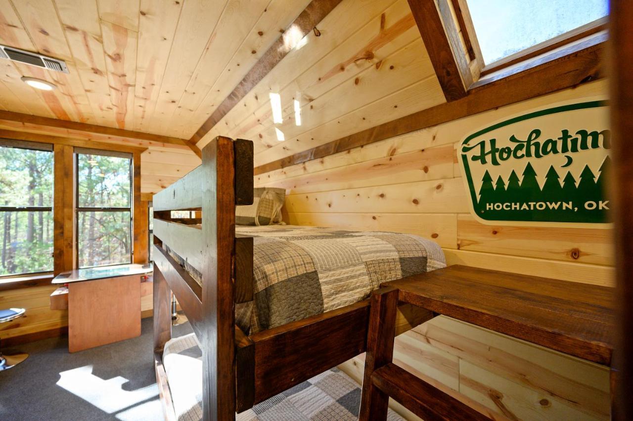 The Eastwood Spacious Retreat With 4 King En-Suites - Hot Tub - Pet-Friendly - Cozy Fire Pit - Prime Location - Multi-Family Broken Bow Ngoại thất bức ảnh