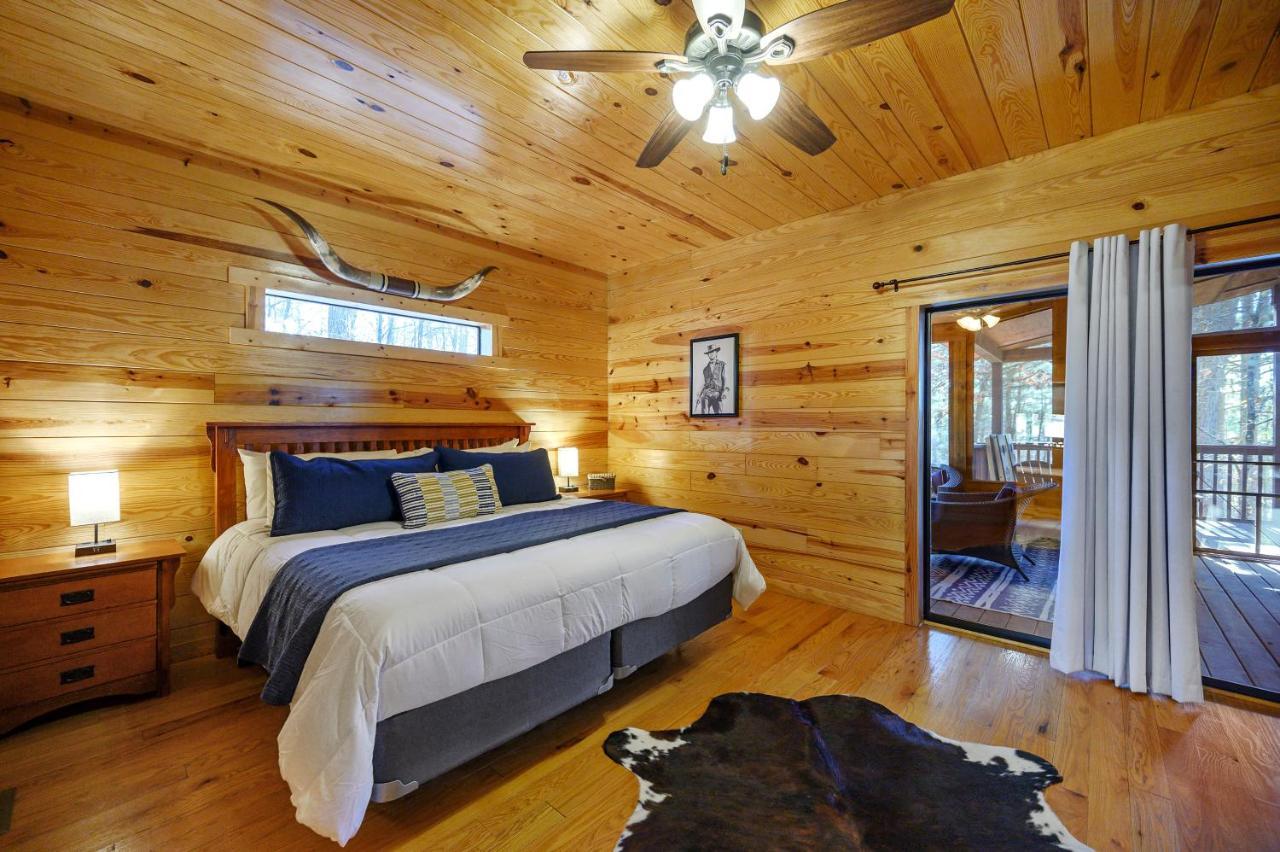 The Eastwood Spacious Retreat With 4 King En-Suites - Hot Tub - Pet-Friendly - Cozy Fire Pit - Prime Location - Multi-Family Broken Bow Ngoại thất bức ảnh