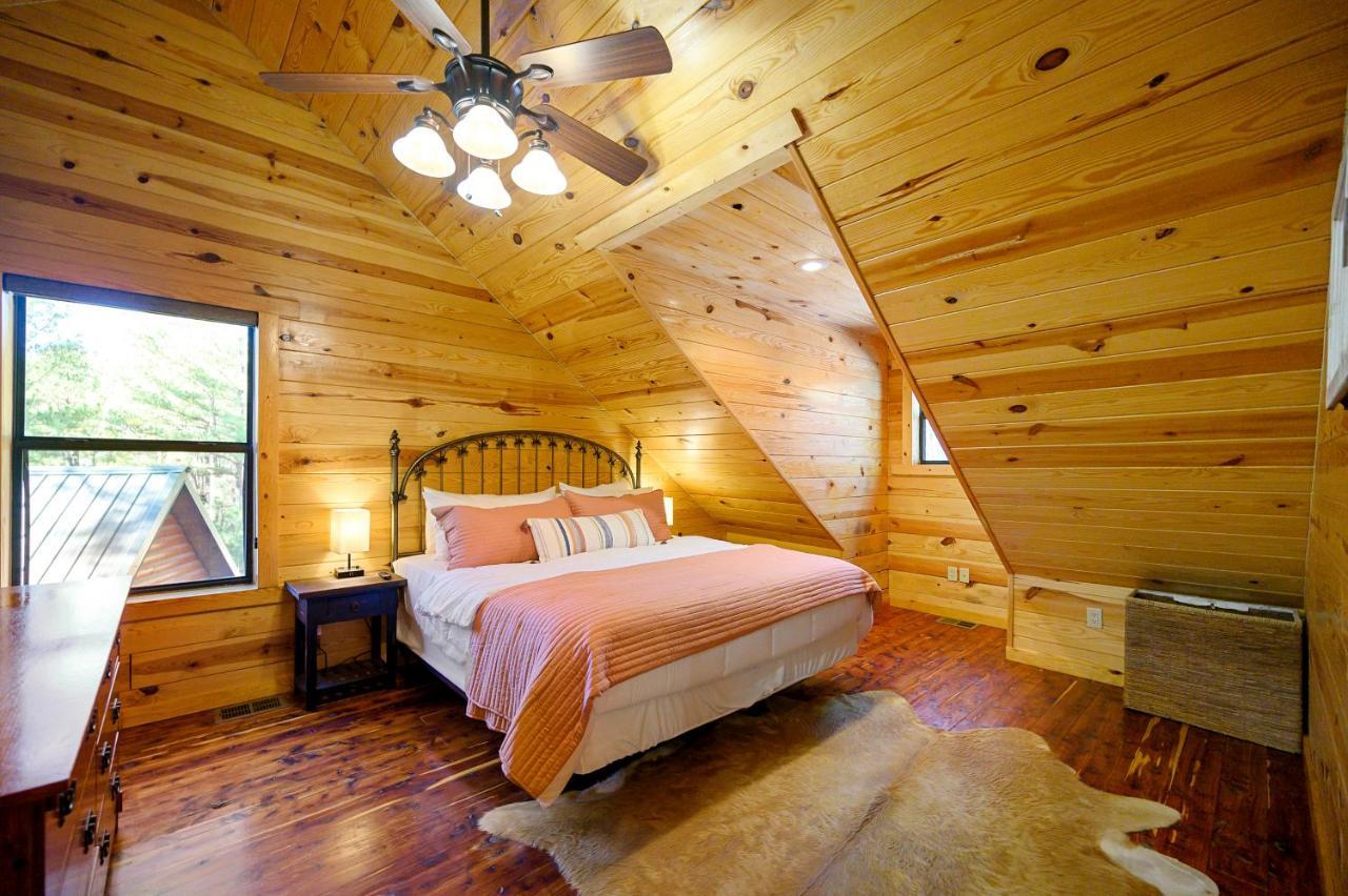 The Eastwood Spacious Retreat With 4 King En-Suites - Hot Tub - Pet-Friendly - Cozy Fire Pit - Prime Location - Multi-Family Broken Bow Ngoại thất bức ảnh