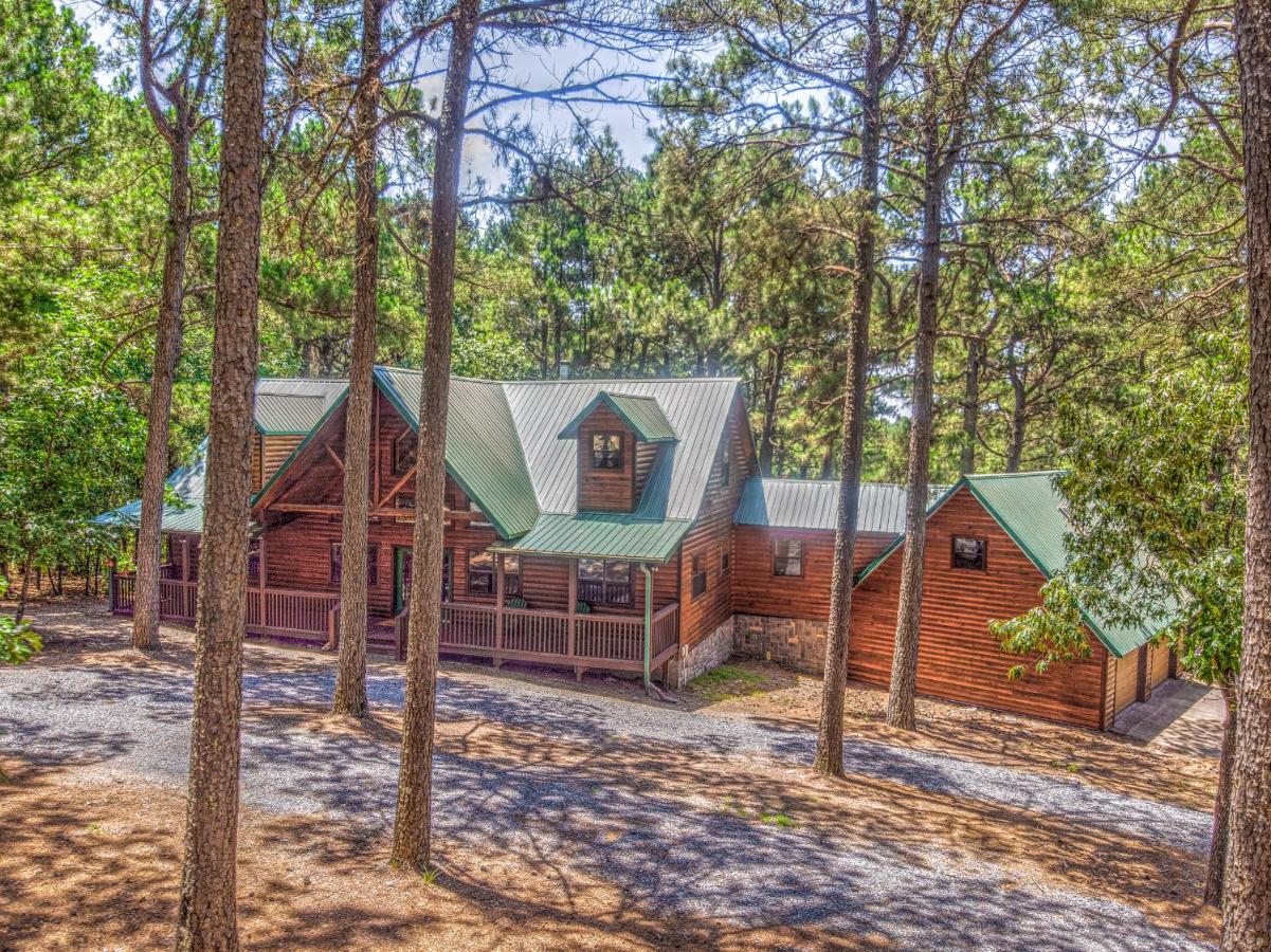 The Eastwood Spacious Retreat With 4 King En-Suites - Hot Tub - Pet-Friendly - Cozy Fire Pit - Prime Location - Multi-Family Broken Bow Ngoại thất bức ảnh