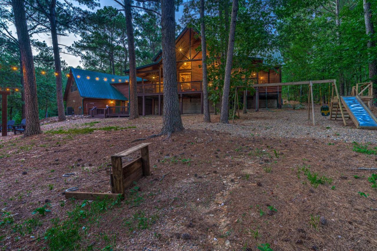 The Eastwood Spacious Retreat With 4 King En-Suites - Hot Tub - Pet-Friendly - Cozy Fire Pit - Prime Location - Multi-Family Broken Bow Ngoại thất bức ảnh