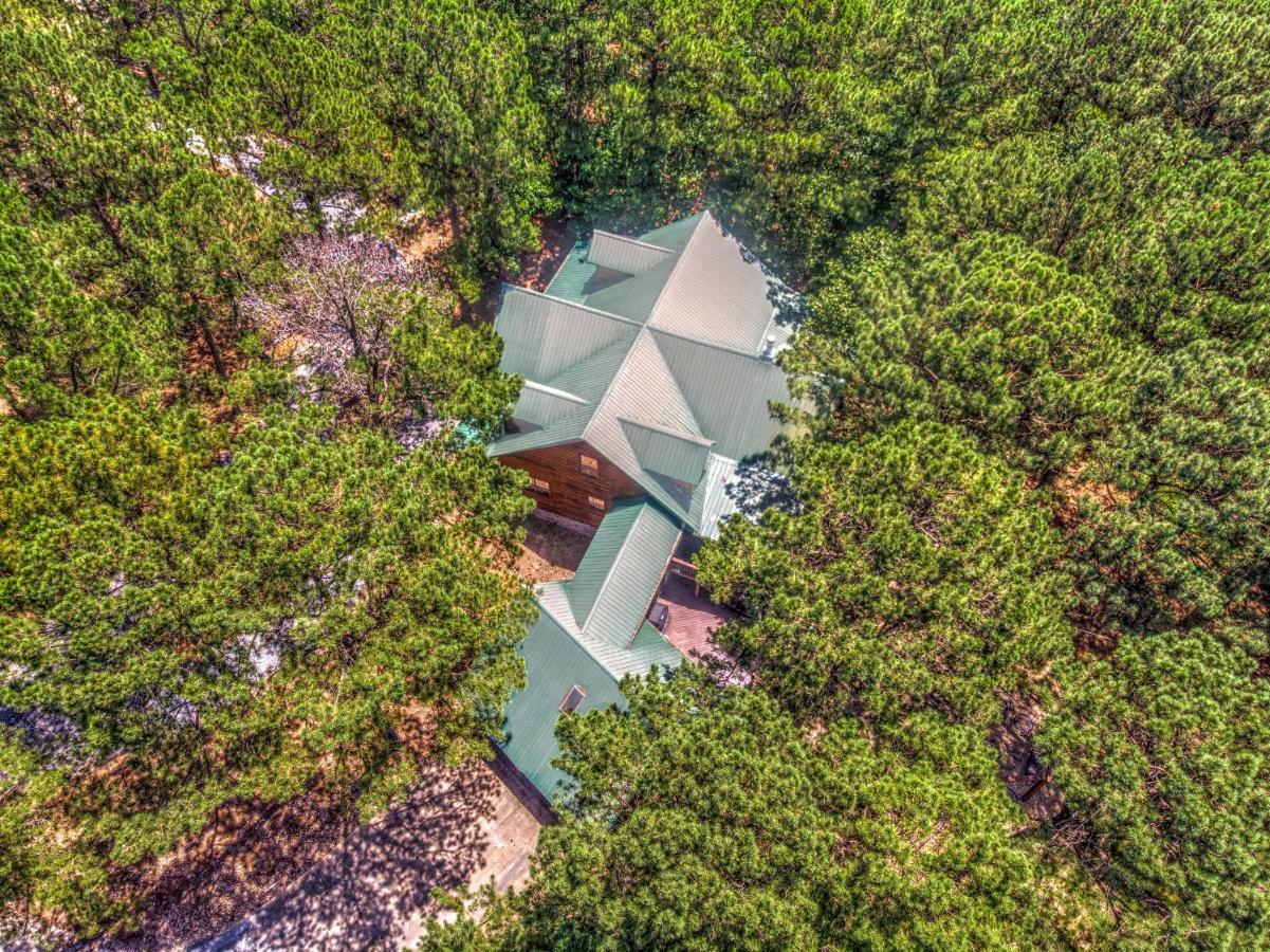 The Eastwood Spacious Retreat With 4 King En-Suites - Hot Tub - Pet-Friendly - Cozy Fire Pit - Prime Location - Multi-Family Broken Bow Ngoại thất bức ảnh