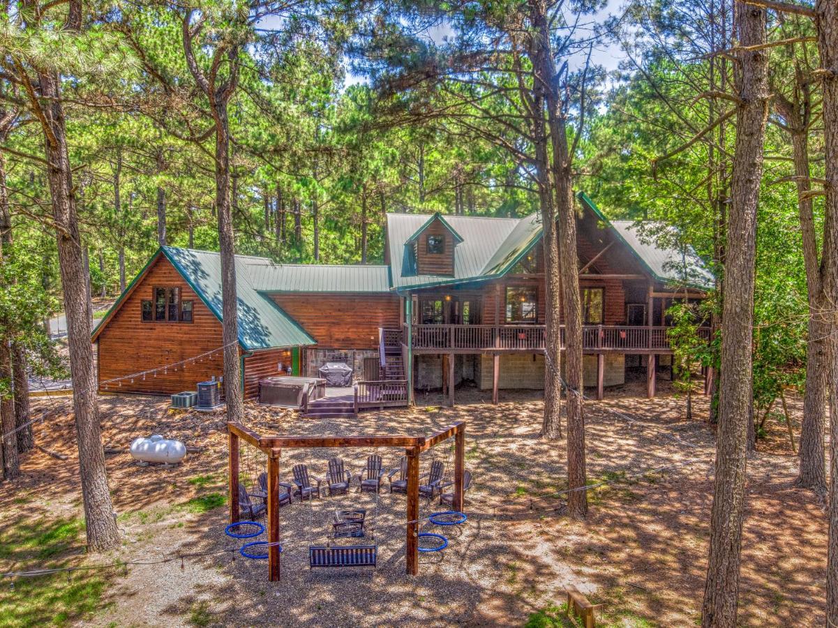 The Eastwood Spacious Retreat With 4 King En-Suites - Hot Tub - Pet-Friendly - Cozy Fire Pit - Prime Location - Multi-Family Broken Bow Ngoại thất bức ảnh