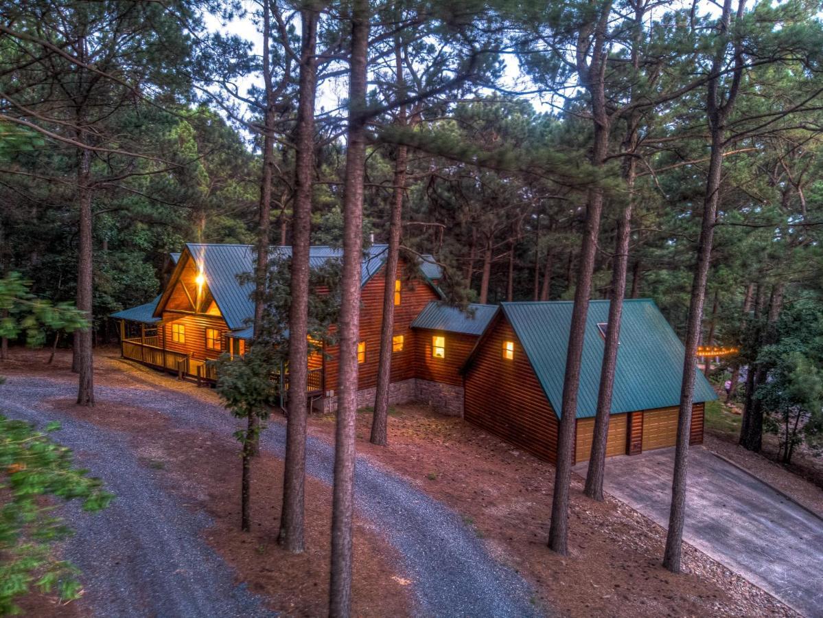 The Eastwood Spacious Retreat With 4 King En-Suites - Hot Tub - Pet-Friendly - Cozy Fire Pit - Prime Location - Multi-Family Broken Bow Ngoại thất bức ảnh