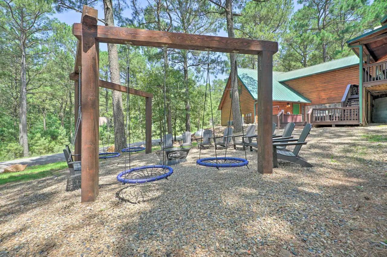 The Eastwood Spacious Retreat With 4 King En-Suites - Hot Tub - Pet-Friendly - Cozy Fire Pit - Prime Location - Multi-Family Broken Bow Ngoại thất bức ảnh