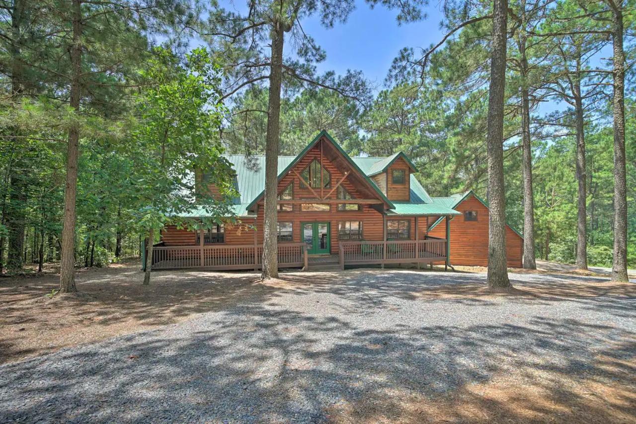 The Eastwood Spacious Retreat With 4 King En-Suites - Hot Tub - Pet-Friendly - Cozy Fire Pit - Prime Location - Multi-Family Broken Bow Ngoại thất bức ảnh